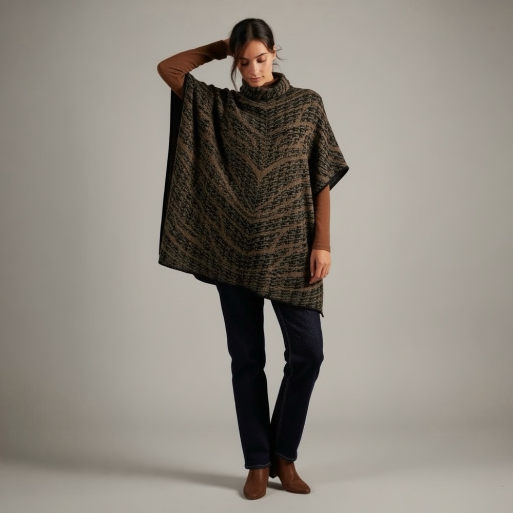 Women’s Backdrop Brown & Black Turtleneck Animal Print Poncho Sweater Sz S/M